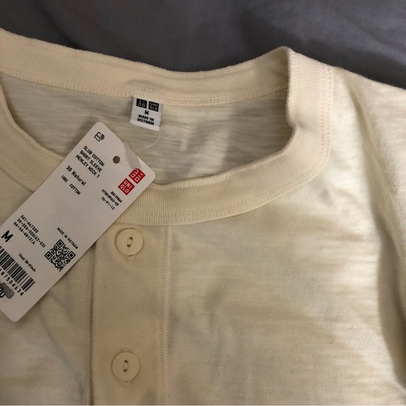 Uniqlo Slub Henley Shirt - Picture 3 of 3